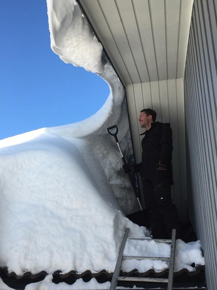 Ett mysigt litet hörn under takåsen, från Aspås i Jämtland.
