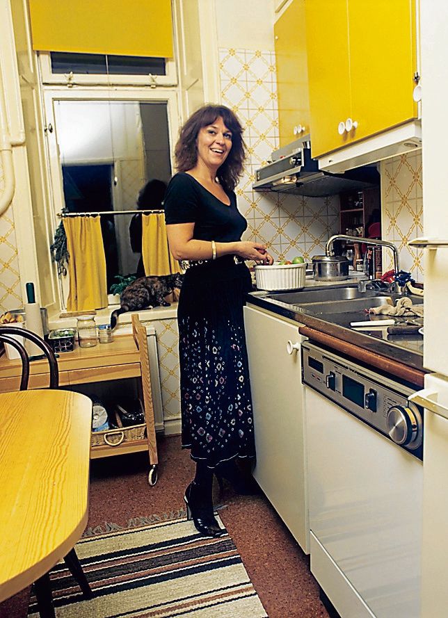 Hemma hos. Skådespelaren Solveig Ternströms tidstypiska 1970-talskök.