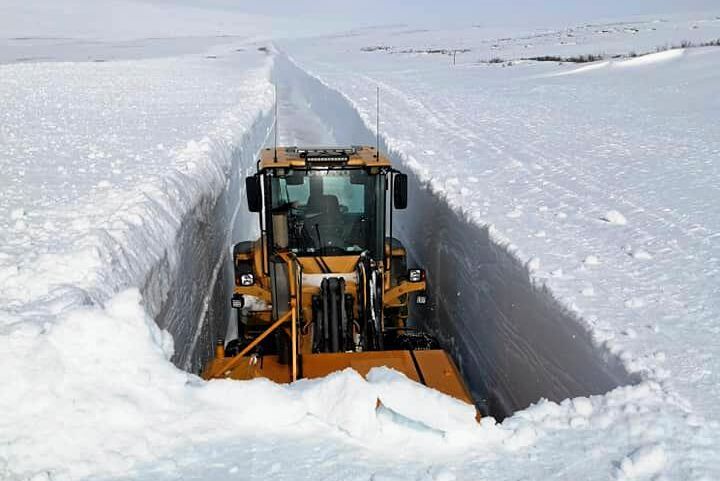 Flera meter snö vid Hamptjärn.