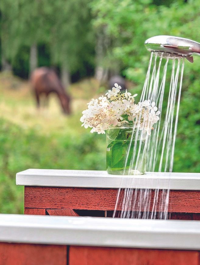 Om det finns varmt vatten i duschen kan den bli favorit långt in på hösten.