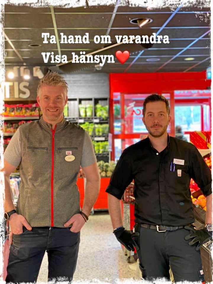 Erik Ödergren och Roberto Logiodice på Ica Supermarket Sävja nära Uppsala.