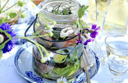 3 000 ton sill kommer vi svenskar att sätta i oss under midsommarhelgen