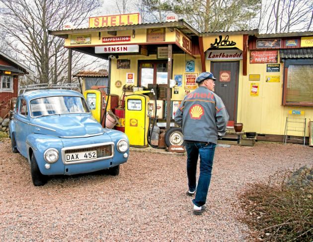 Nitas mack- och lanthandel i Vättlösa längs Retrovägen.