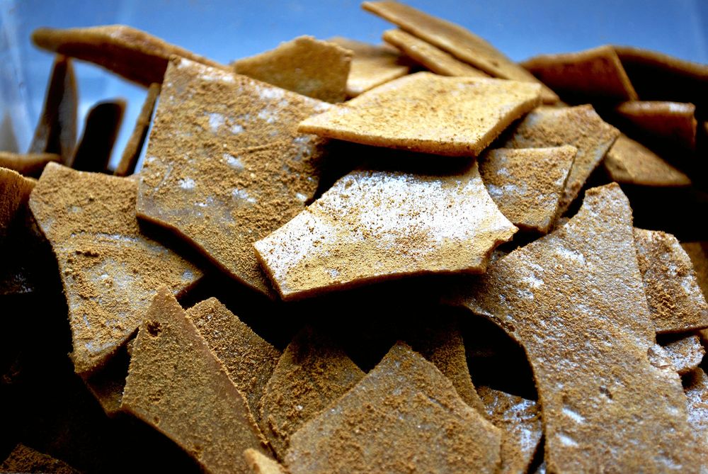 Storsäljaren Lakritsskiffer ser ut som riktigt skiffer och är knaprig och smakrik.