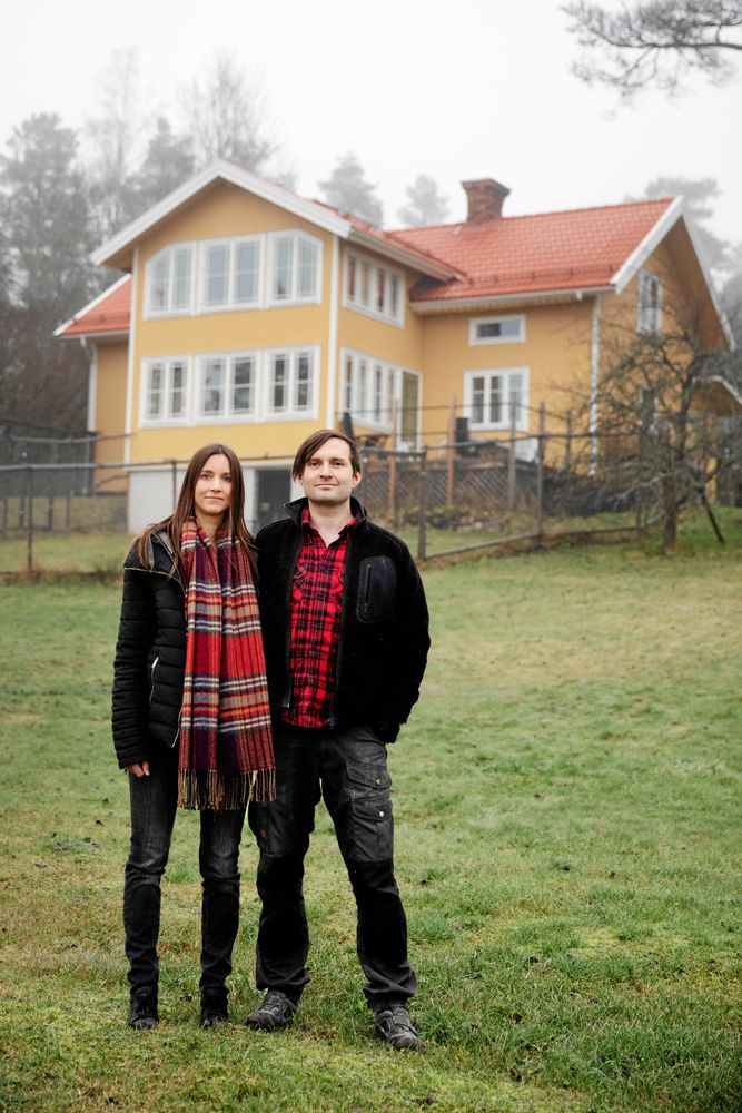 Therese och Andreas kan kombinera sina jobb med alla intressen på sin gård.