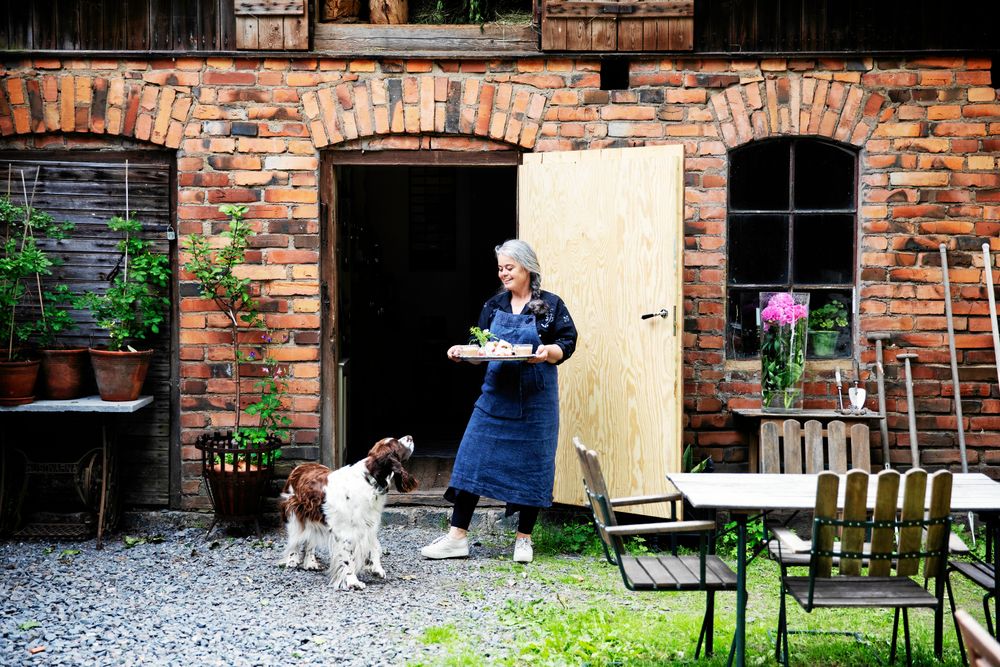 Maria älskar sitt nya lugna liv, utan stressen med alla resor som operasångerska.
