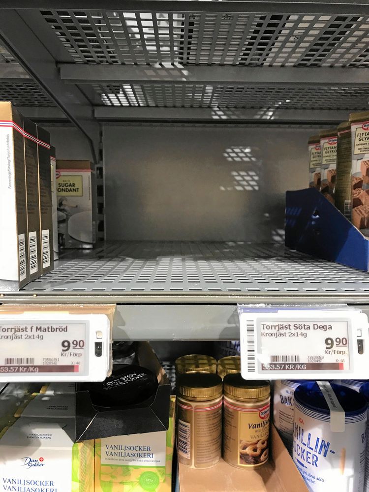 I många butiker är det slut på jäst.