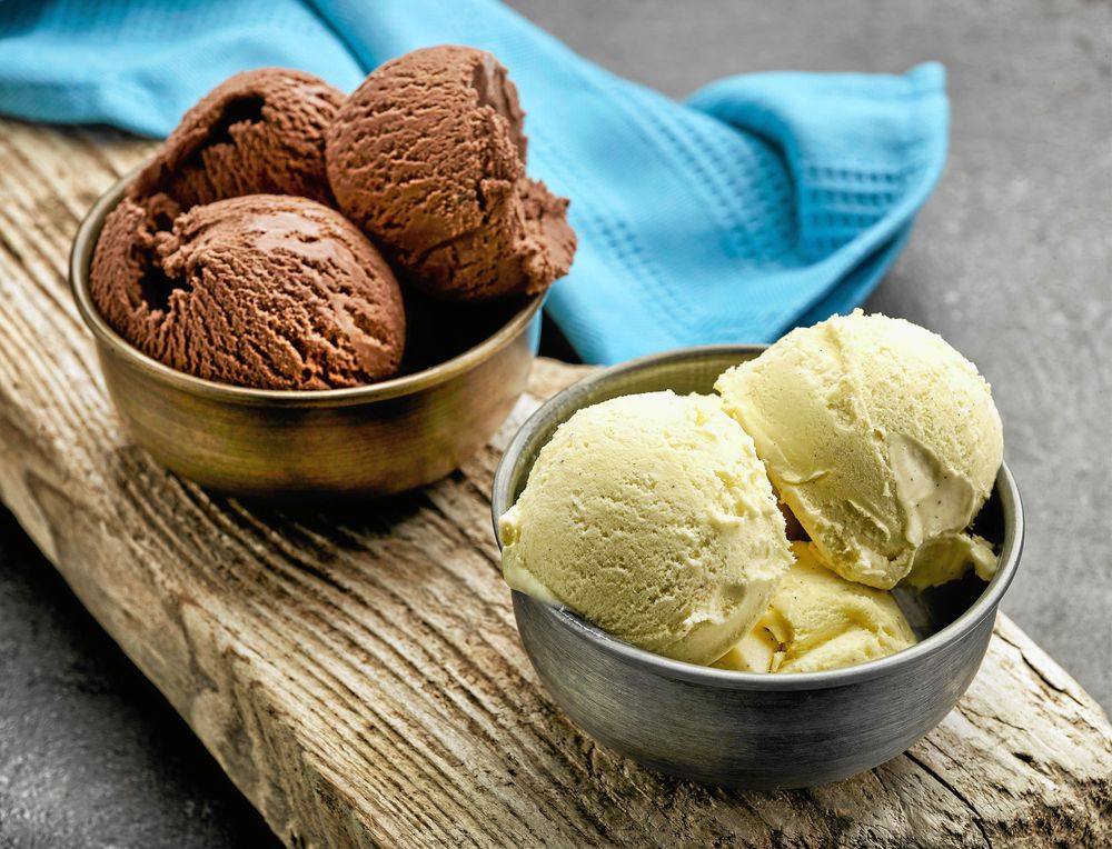 Vanilj- och chokladglass - gott året om!