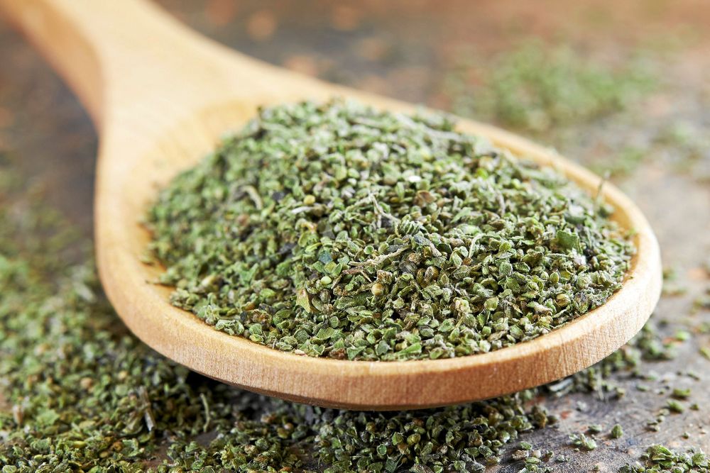 Torra nässelfrön klara att ätas.