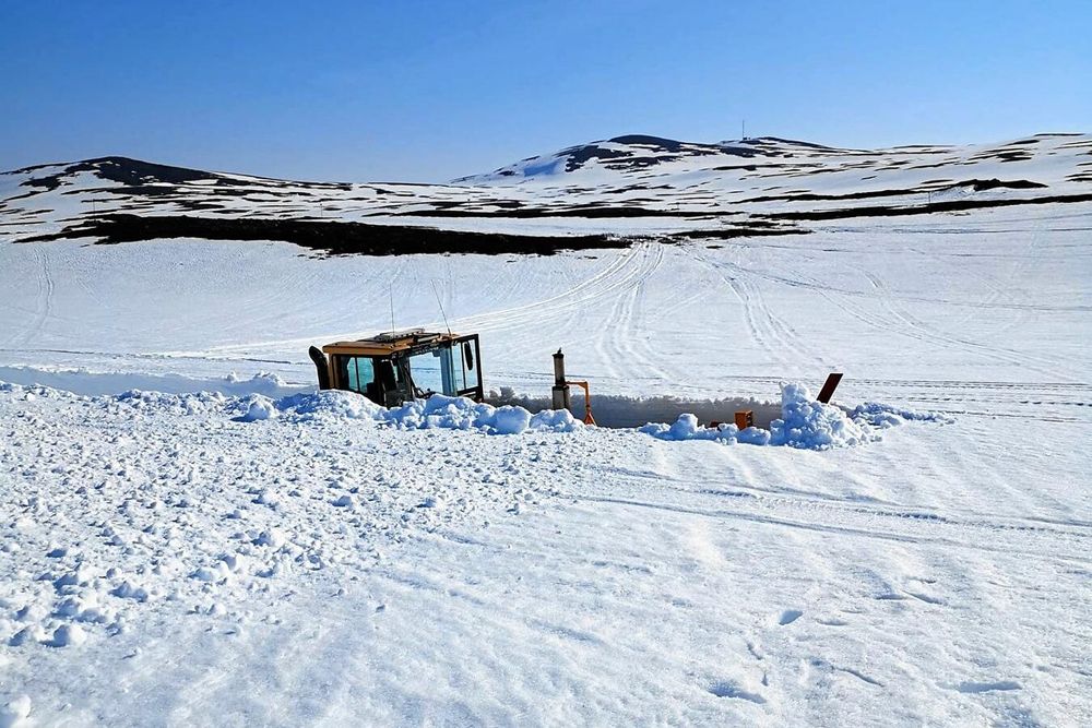 Snöröjningsrutten mot Leipikvattnet och Blåsjön började i slutet av april.