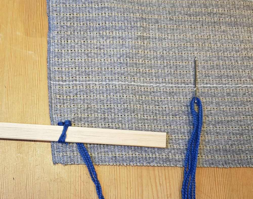 Ett till med garnet under kaveln.