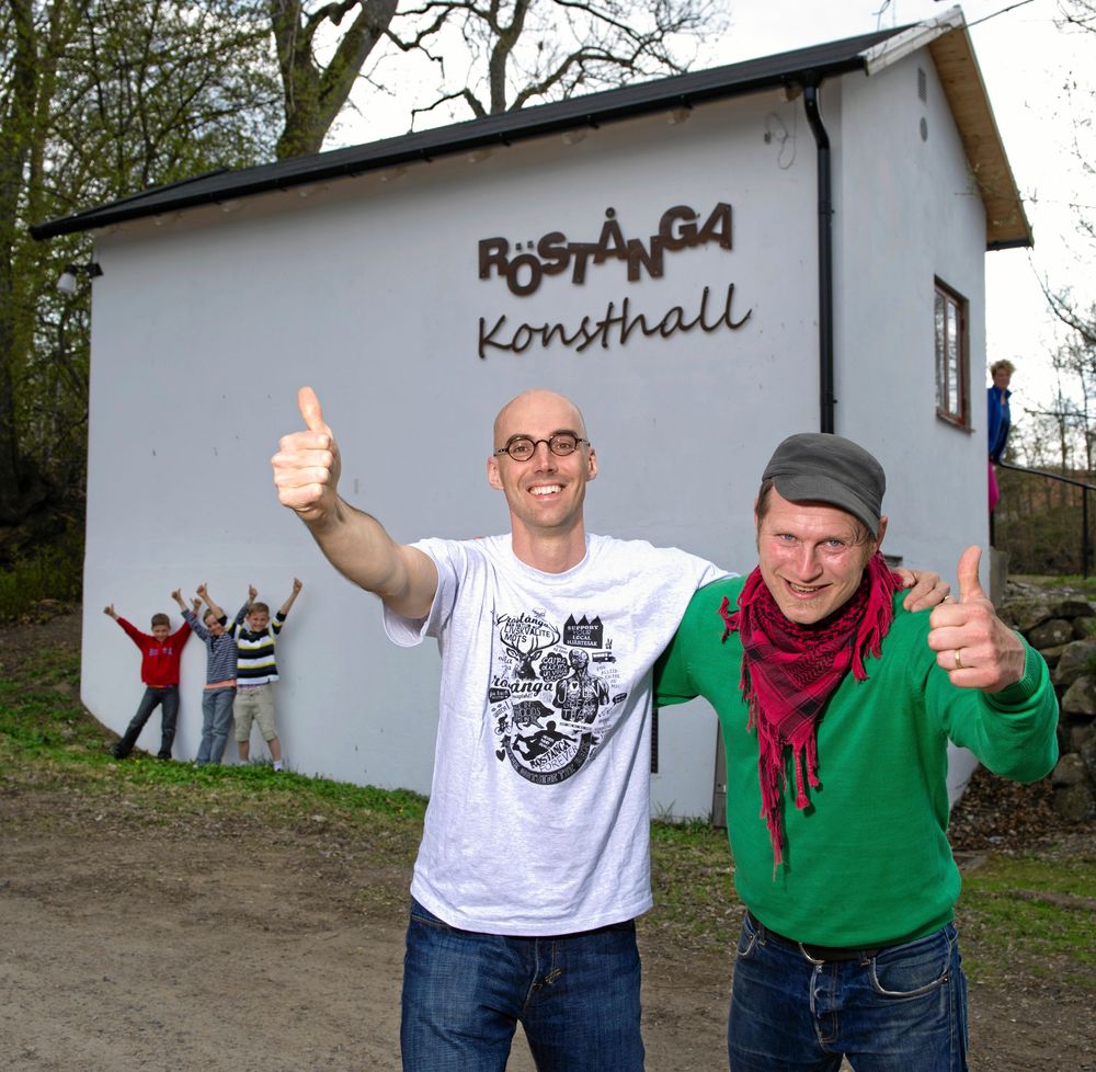 Det gamla fryshuset gjordes om till Sverige minsta konsthall för några år sedan. Johan Bergstrand, vd i utvecklingsbolaget RUAB, och Nils Phillips, ordförande, noterade ännu en fin framgång.