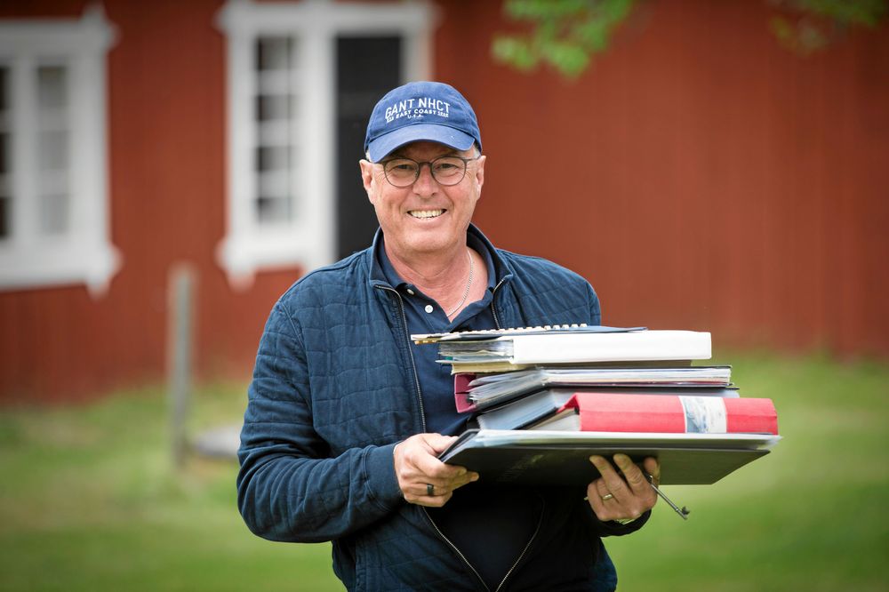 Christer har samlat på sig mycket material om sin Cadillac.