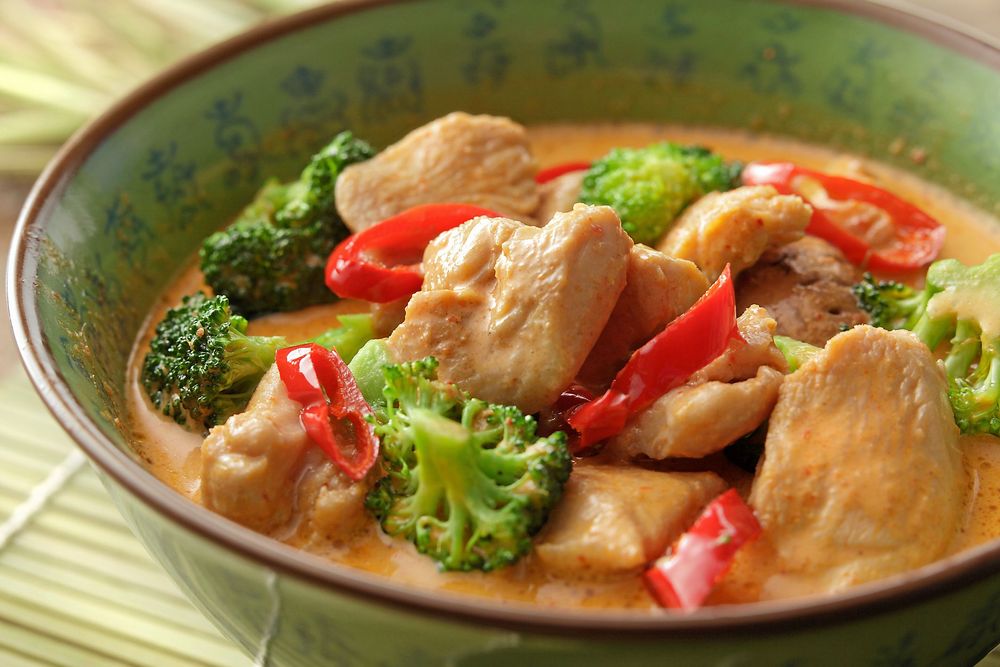 Kyckling från Thailand där mycket antibiotika används i djurhållningn, är inte ovanlig på restauranger.