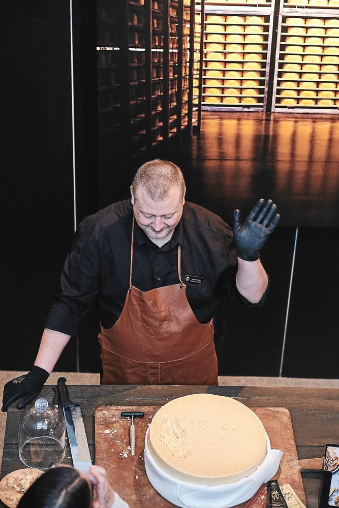 Västerbottensost visade upp en bjässeost.