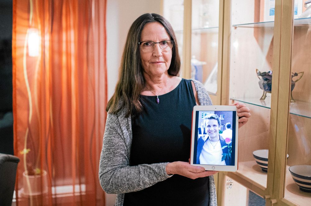 Ljusa minnen I dag vårdar Ingrid minnet av sin son Marcus, som var en levnadsglad och positiv person.