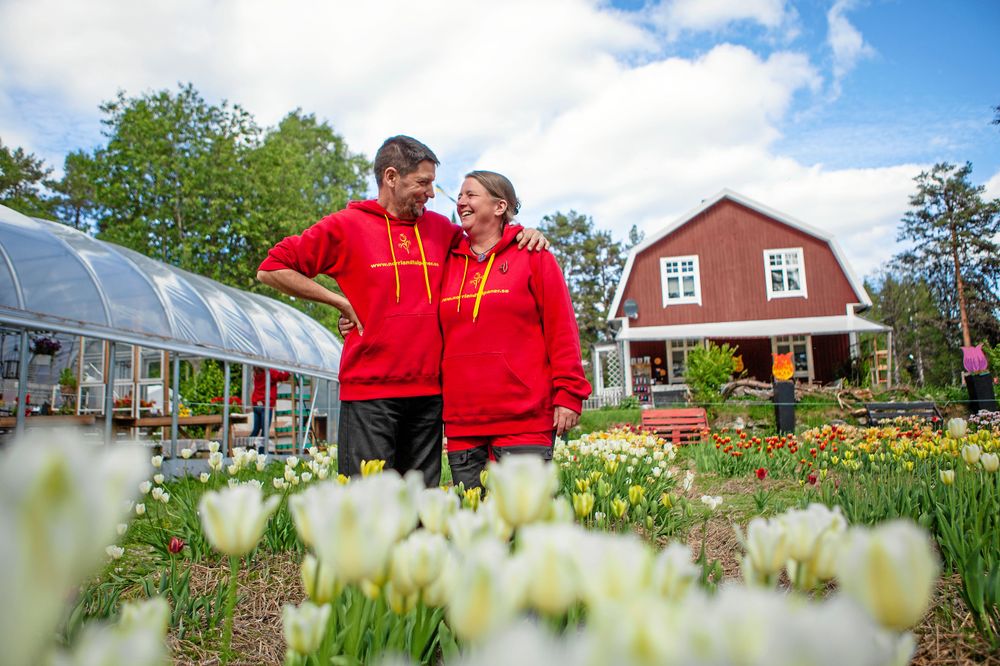 Hans och Caroline blev kära vid första ögonkastet och har byggt upp ett liv tillsammans.