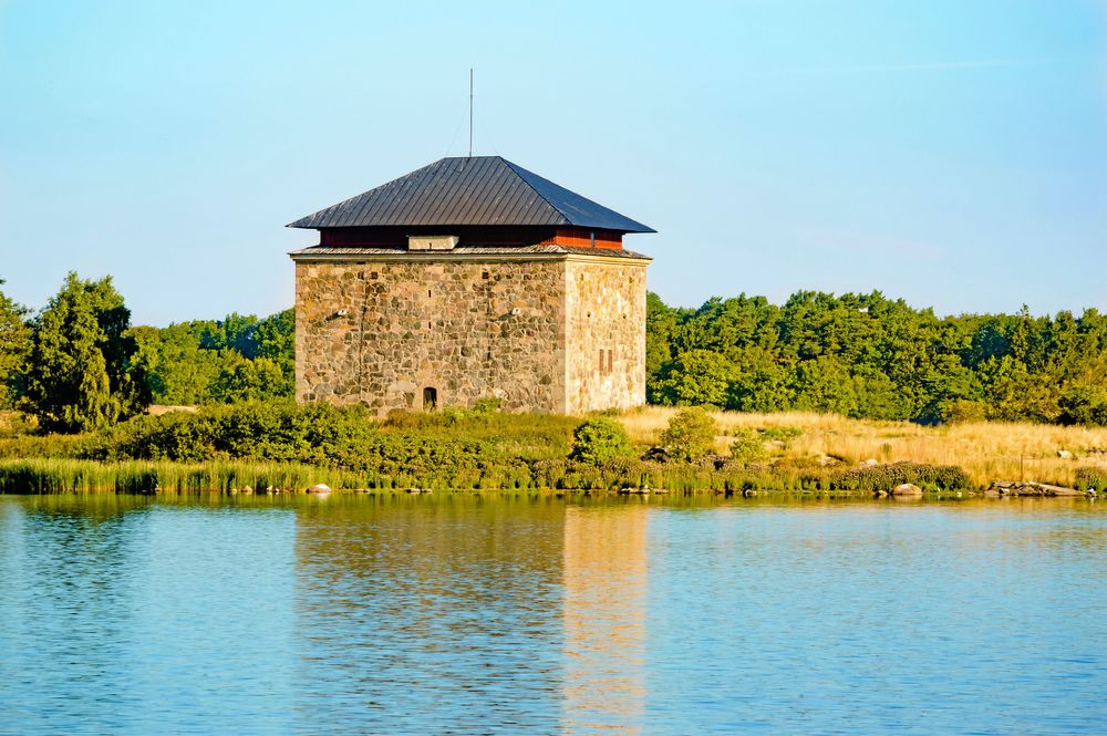 I Karlskronas skärgård finns gott om militärhistoria bevarad så som kruthuset Ljungskär.