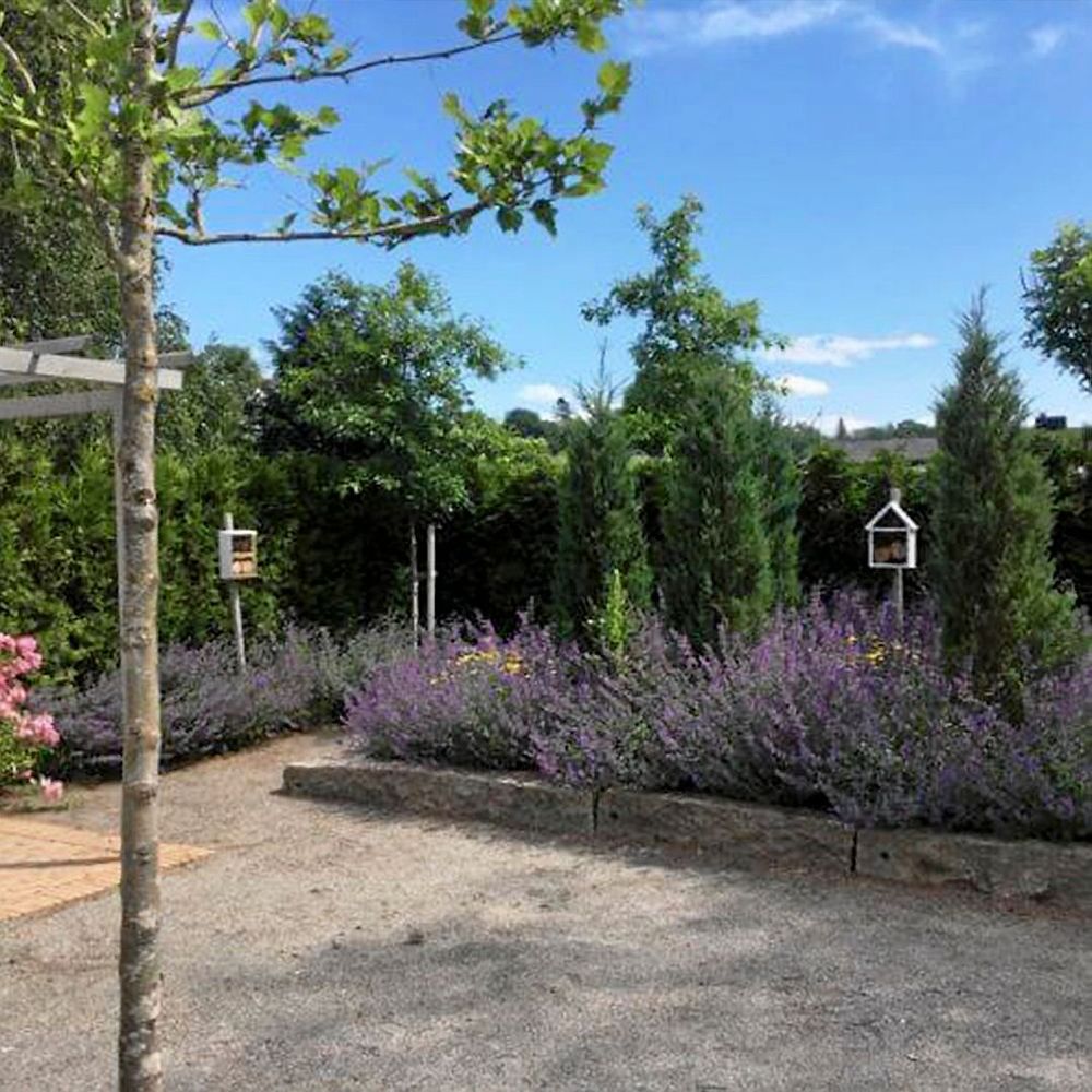 En av alla de fina bihotellet i Lerum.