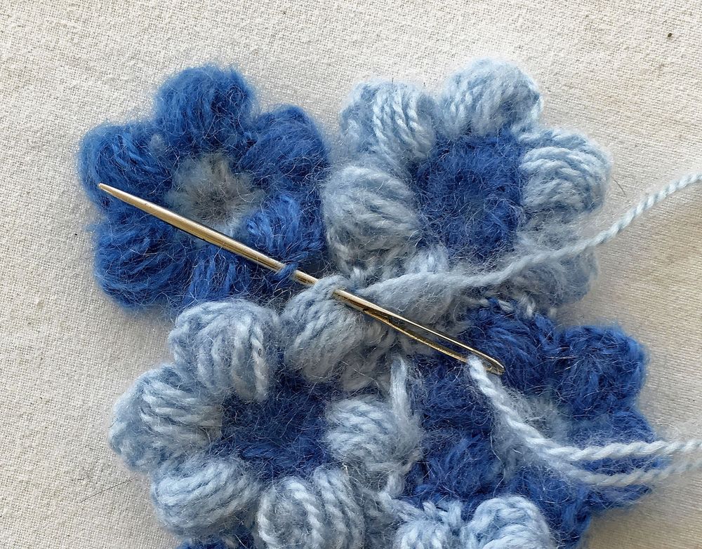 Avigan upp och blommorna kastas ihop.