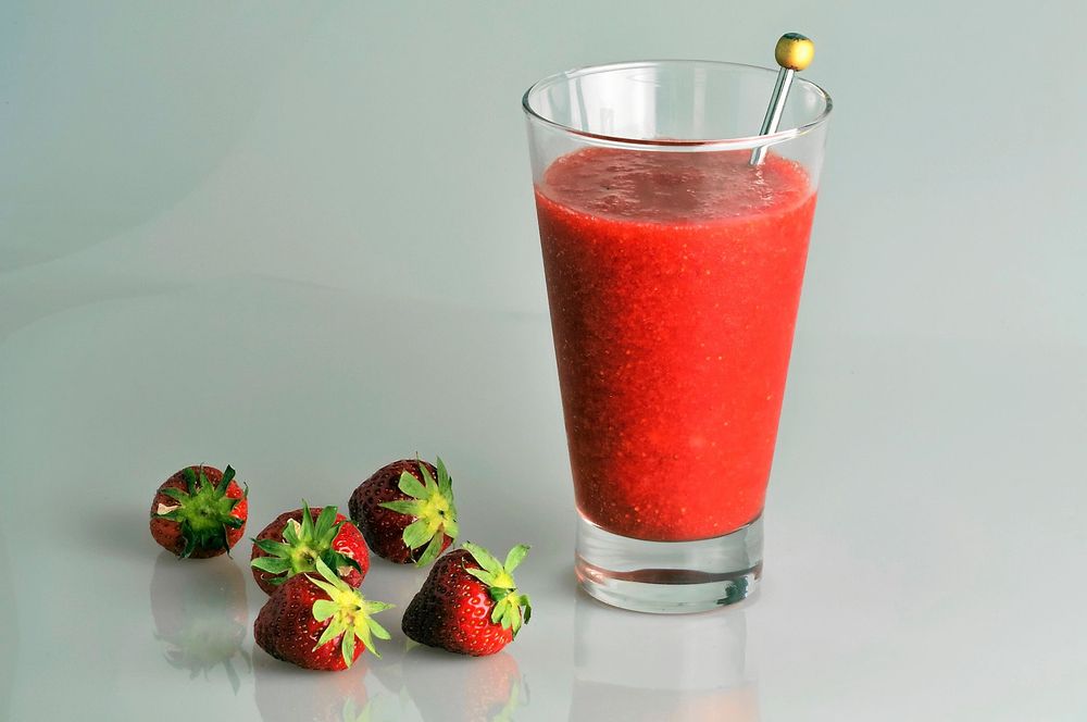 Jordgubbar i flytande form.