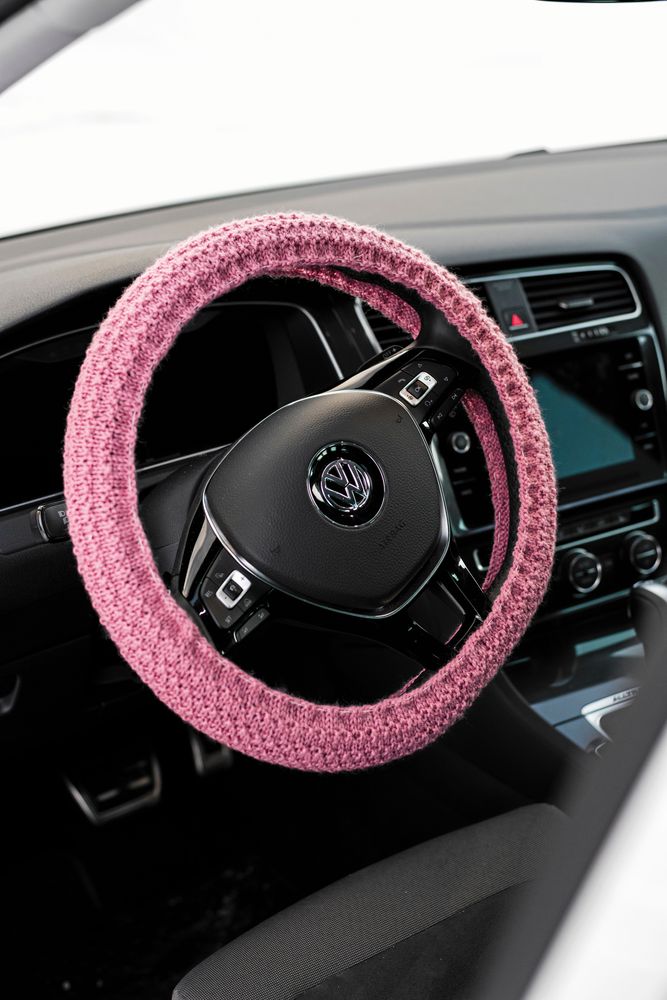 Stiligare men inte tråkigare. Rattmuff i garnet Lady.