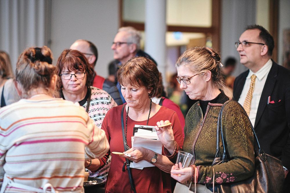 Besökarna hade många möjligheter att hitta nya favoriter bland utställarnas smakprover.