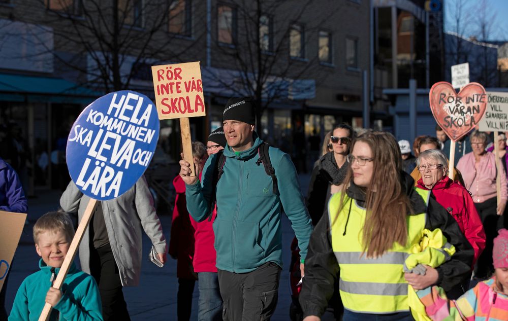 Plakaten var många vid protesten.