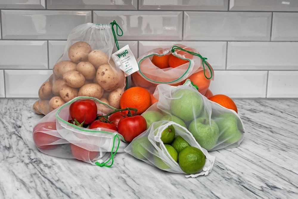 Återanvändbara och florstunna nätpåsar får plats i fickan eller väskan.