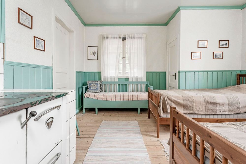 Det är plats för många i den gamla skolan.