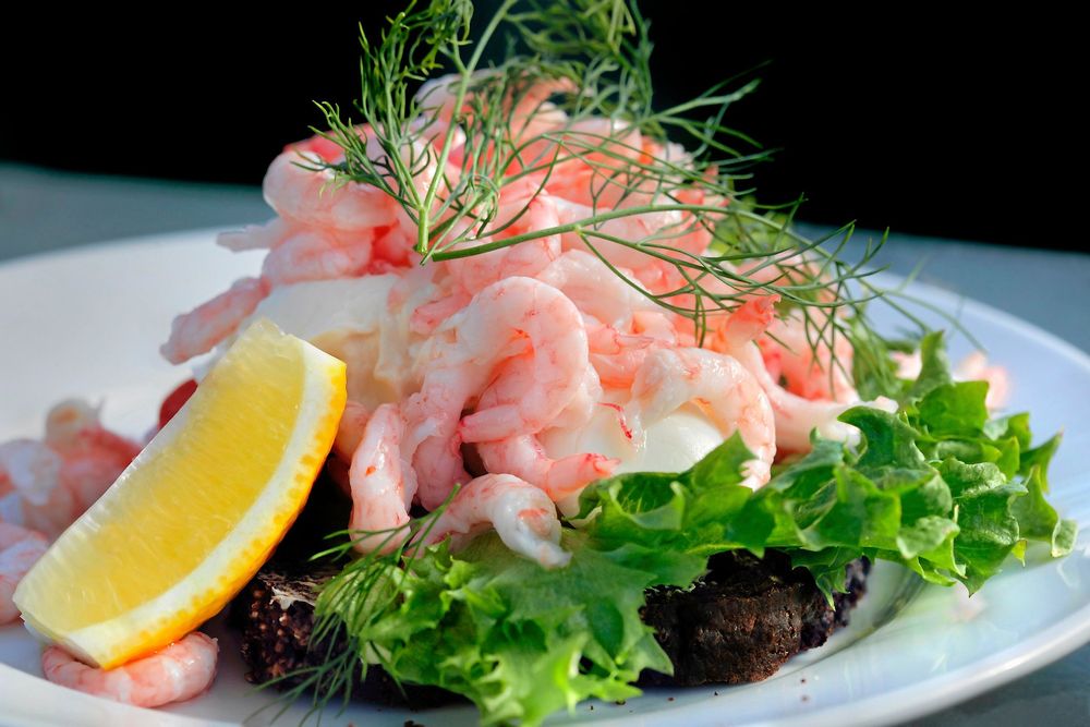 Räksmörgåsen, med inspiration från Danmark så har den blivit en svensk klassiker.