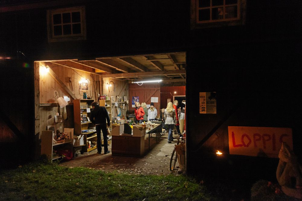 Loppis på Störa Frö på Kulturnatten under Ölands Skördefest.