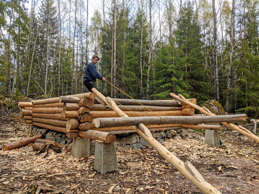 Ursmart stocktrappa att dra upp timret på.