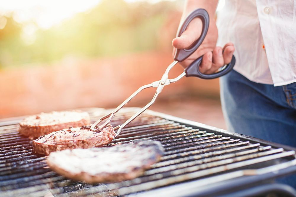 Kolgrillen är miljövänlig – om du inte använder tändvätska.