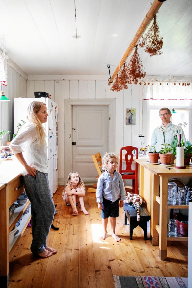 Det är gott om plats i köket som är dimensionerat för ett storhushåll och senare ett pensionat.