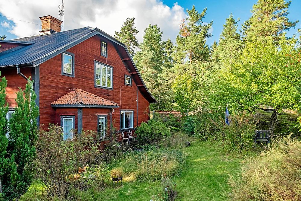 Dynamisk trädgård med stor potential!