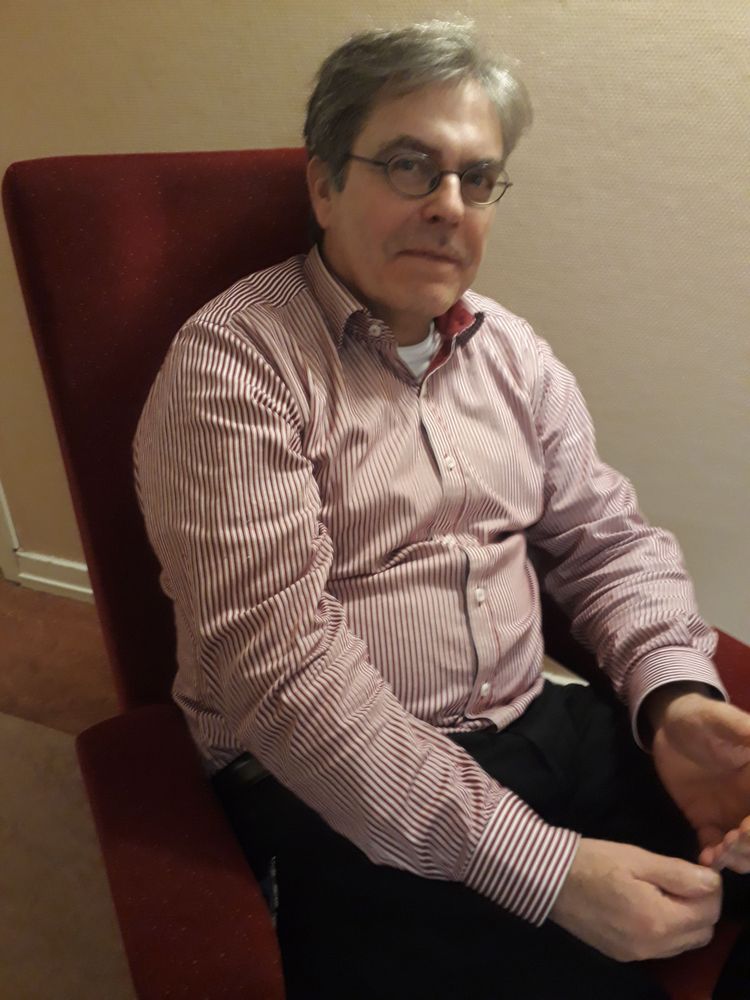 – Vi måste stänga bion så länge momsen är 25 procent, förklarar biografägaren Björn Wallgren.