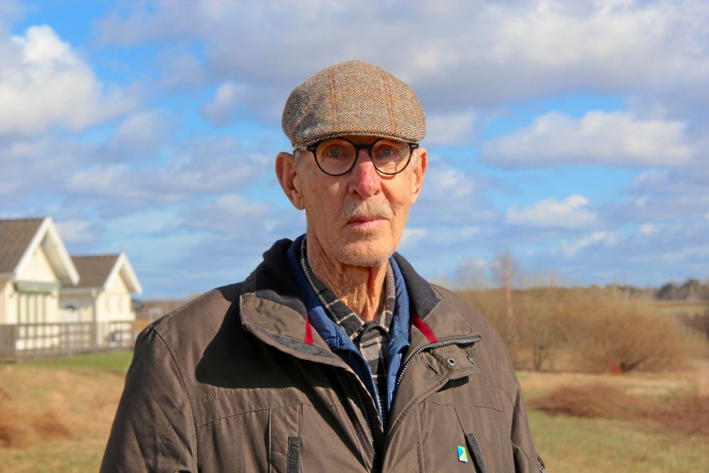 Gunnar Gullander, pensionerad lantbrukare och länsordförande för LRF Halland på 1990-talet. I april 1990 ledde han mejeriblockaden i Halmstad, en av de lokala protesterna mot jordbrukspolitiken som ägde rum vid flera av landets mejerier.