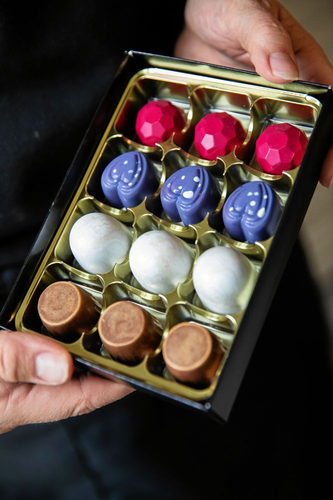 Praliner är det som Nina tycker är allra roligast att göra.