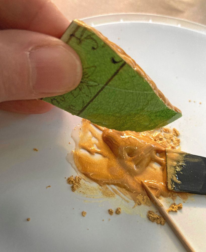 Guld på hela brottytan men bara ett tunt lager.