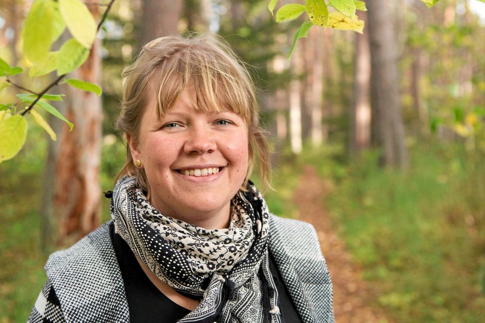 Anna-Maria Rautio har forskat på samernas traditionella växtanvändning. Idag jobbar hon på Skogsmuseet i Lycksele.