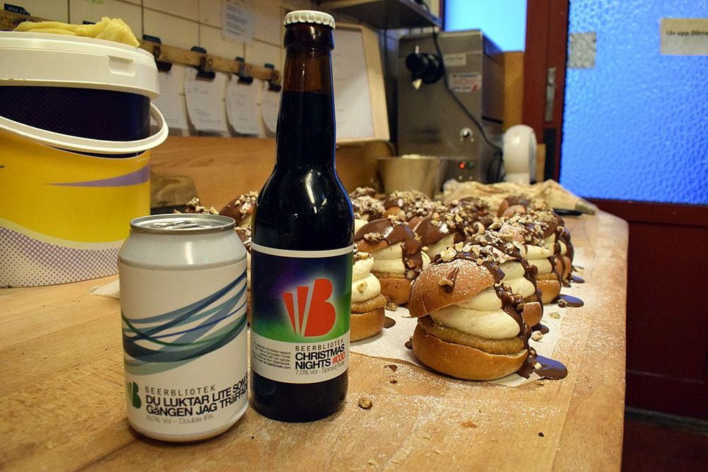 Två olika ölsorter har använts för att ge en speciell smak till ölsemlan.