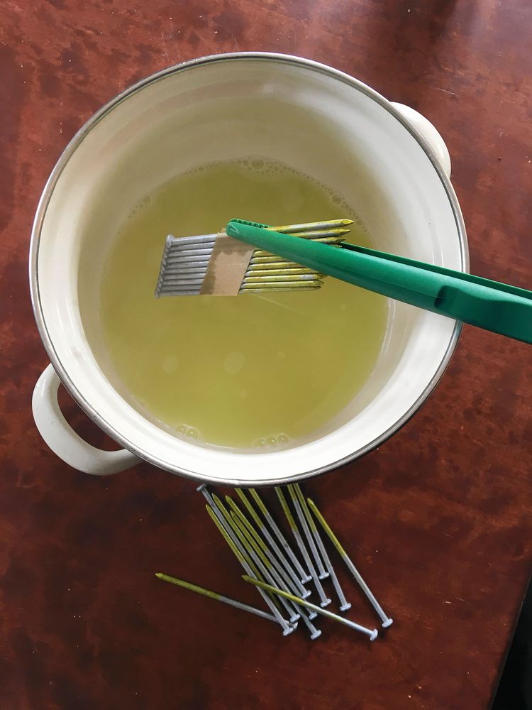 Spik i gryta. Kokade bort kletigt lim. Gick så där…