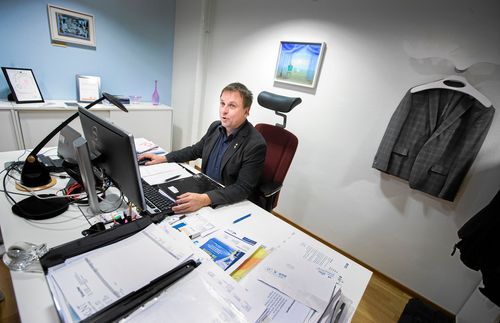 Lorents Burman (S) är kommunalrådet som står inför stora utmaningar. ”Det blir tufft, men hellre utveckling än avveckling. Det som sker här är omtumlande”, säger han.