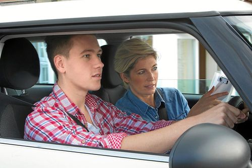 Nu ska kunskapen säkras hos både privatister och körskolelever.