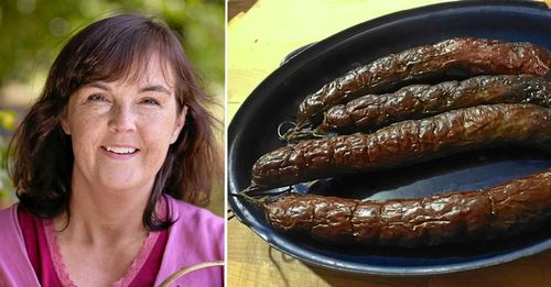 Korvmakarens lön. De påminner om utbrända bränslestavar från ett kärnkraftverk. Tur att de smakar bättre än de ser ut. Foto: Kristina Bäckström.