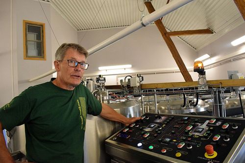 Claes Wernerson är nöjd med det nya bryggverket som utökat kapaciteten en hel del.