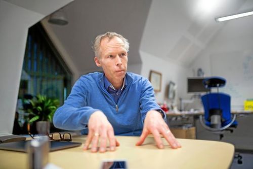 – Jag har en väldigt pragmatisk syn på vad som är hållbart lantbruk. Viktigt är att hantera ämnen som kväve och fosfor på ett effektivt sätt så vi får ett hundraprocentigt kretslopp, säger Johan Rockström till Land Lantbruk.