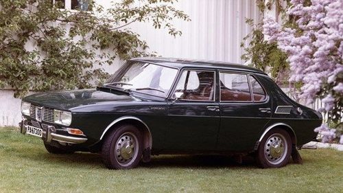 Även en Saab 99 4d 1971 äger mannen i Skåne som inte vill ha tillbaka sina tre veteranbilar från Trollhättan