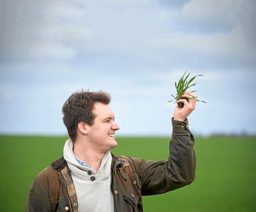 Ser möjligheter. Sebastian Remvig, ordförande för Ultuna studentkår vid SLU, ser många jobbmöjligheter inom de gröna näringarna. Själv studerar han till ekonomagronom och planerar att efter examen flytta hem till familjens gård i Remmarlöv.